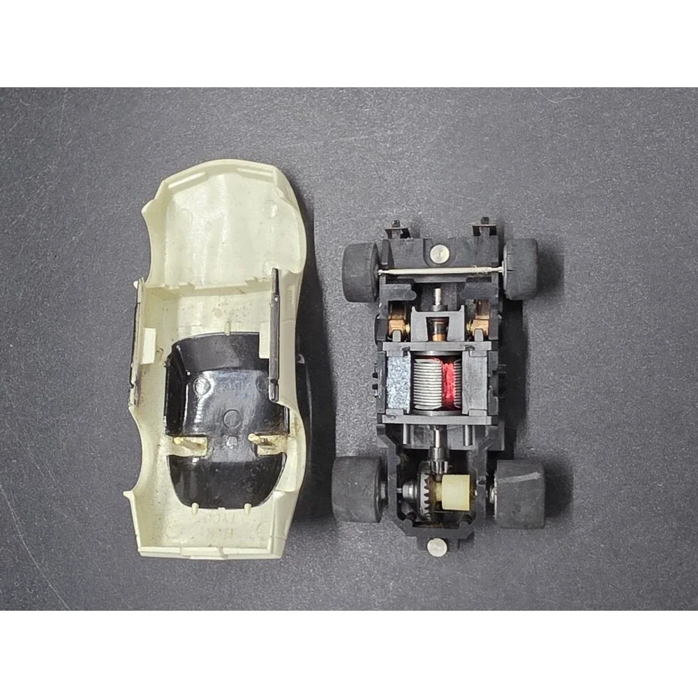 Tyco 1979 Chevrolet Corvette Yellow #2 White #3 From Cliff Hangers Set